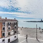 شقة Ca' Delfina