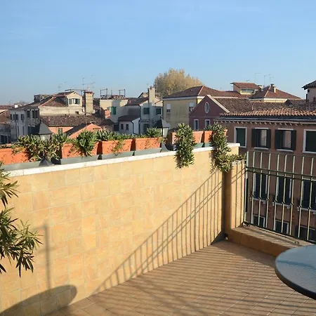 Ca' Delfina * Velence