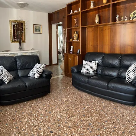 Ca' Delfina Venedig